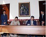 پنج قرارداد سرک‌سازی به ارزش چهار میلیارد افغانی به امضا رسید